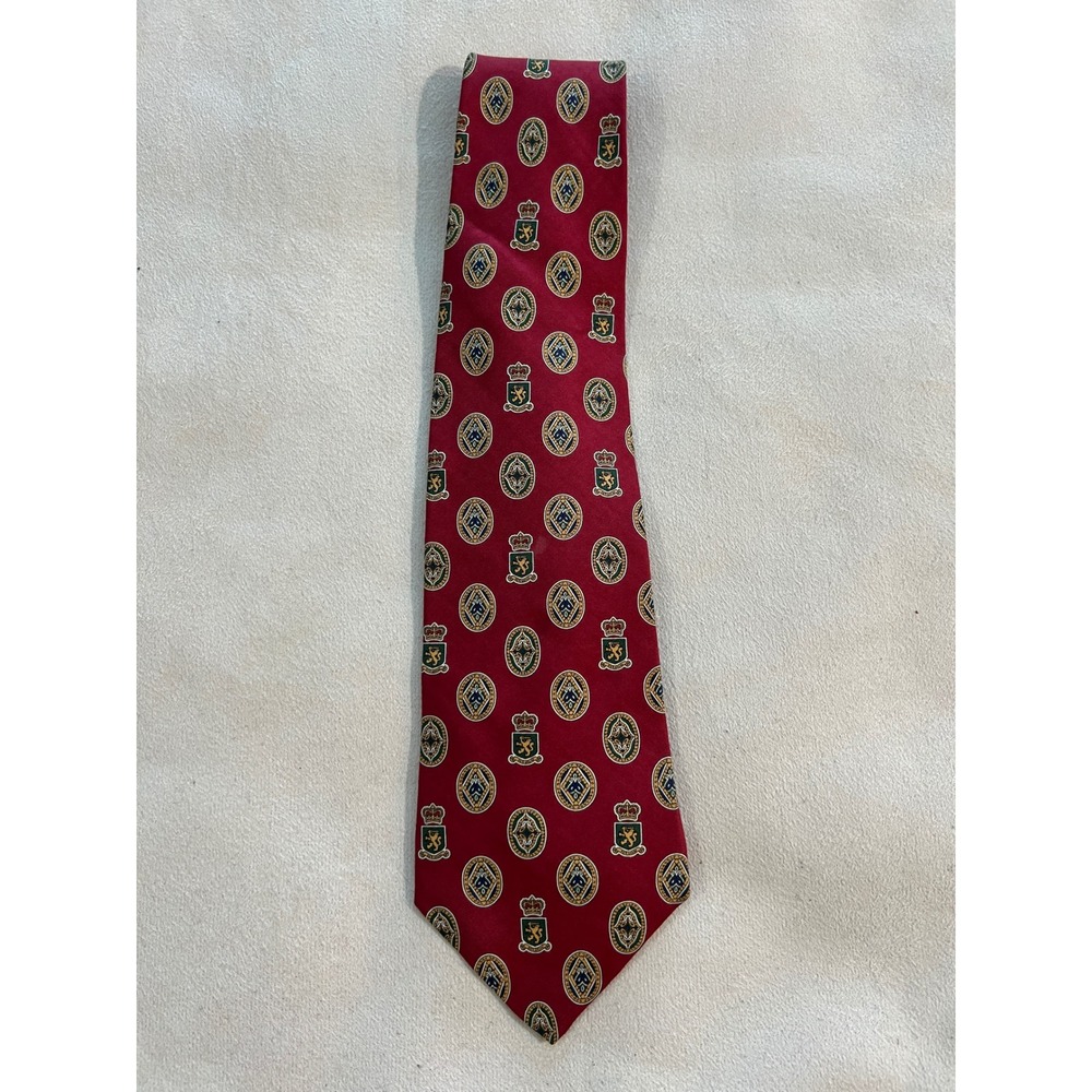 Tommy Hilfiger Mens Red Silk Tie Crest Emblem Pattern